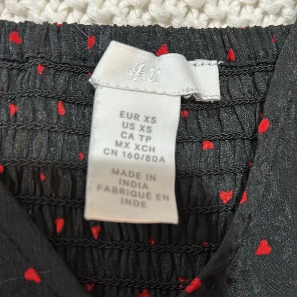 ❤️H&M Black Blouse with Red ❤️Accents - Picture 3 of 4